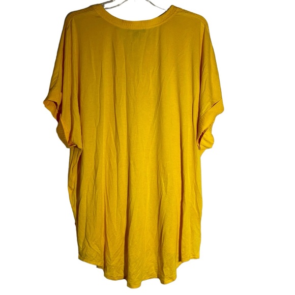 Lane Bryant V-neck short cuffed sleeve yellow blouse women’s size 18/20 - Picture 5 of 9